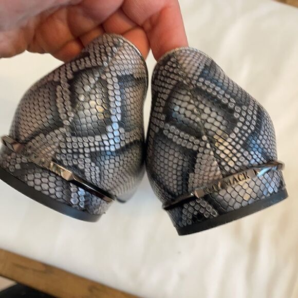 EMY MACK PYTHON MOTIF FLATS.  NEW - Picture 7 of 9